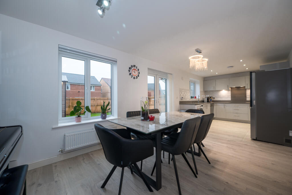 Mcpherson Place, Golborne, Warrington, Lancashire photo 4