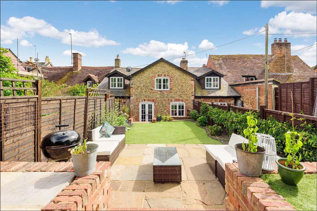 Main image of property: Bell Street, Whitchurch, RG28 7AE