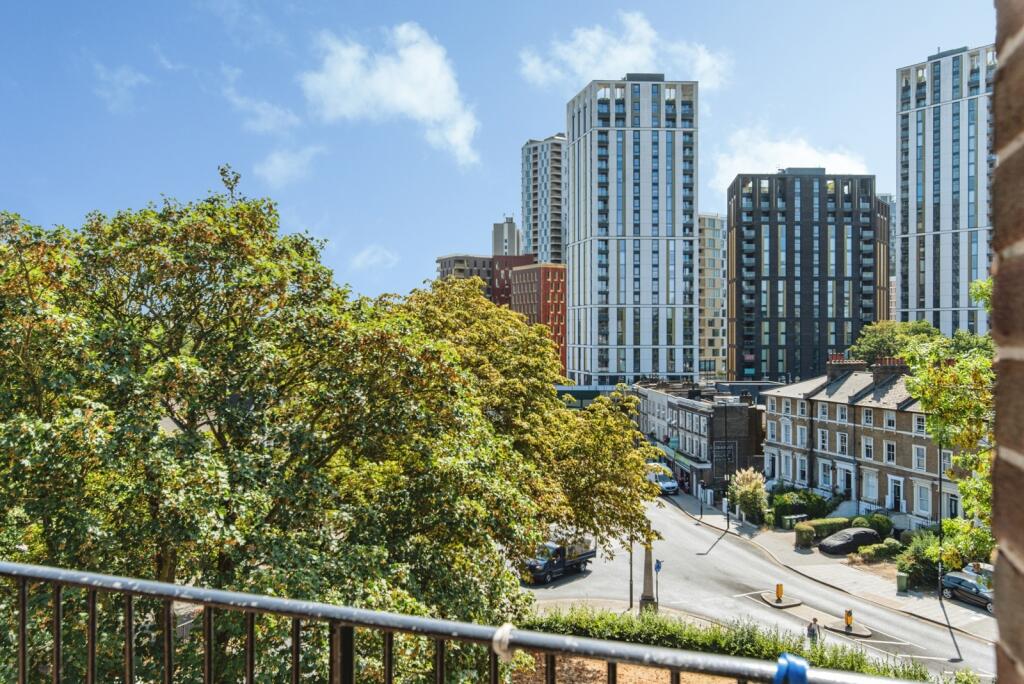 Apartment in London - View 2