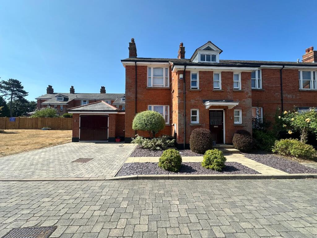 Main image of property: Chelsea Way, Brentwood