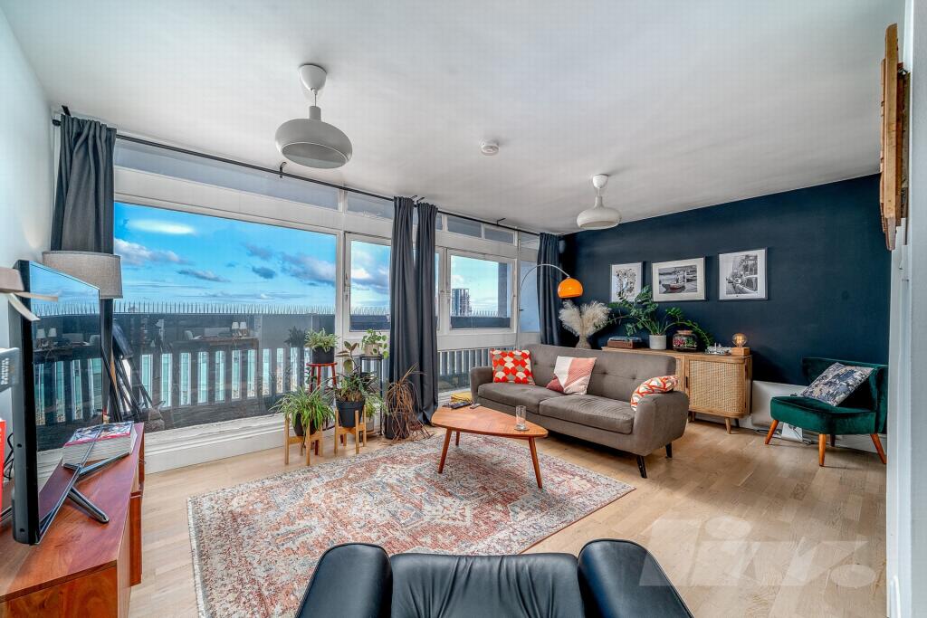 Main image of property: Centre Heights, Finchley Road, Swiss Cottage, NW3