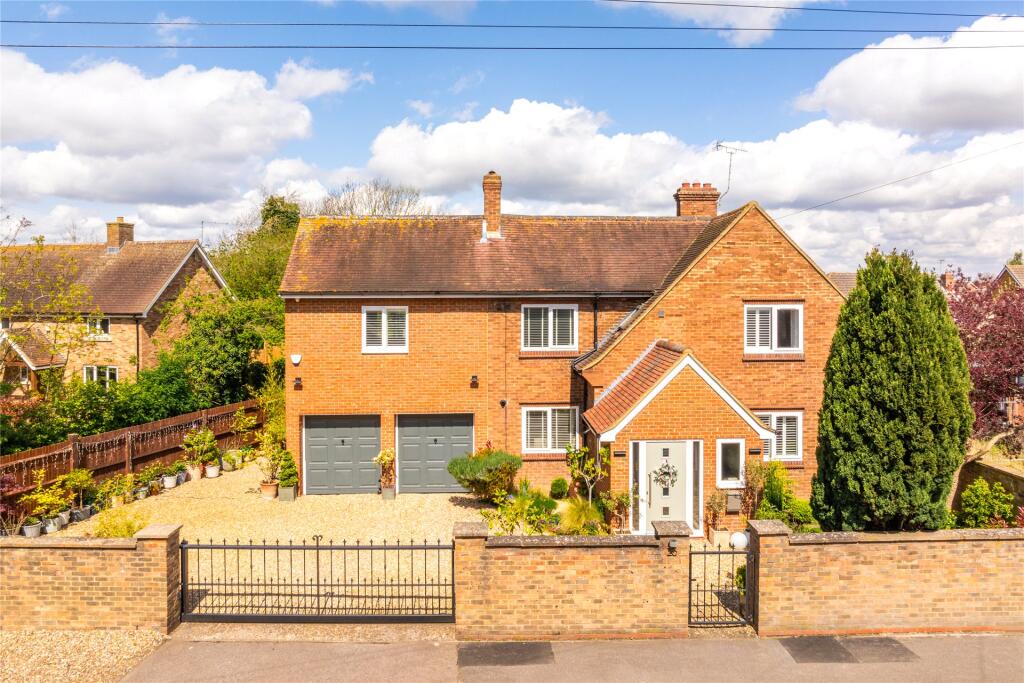 Main image of property: Sharpenhoe Road, Barton-le-Clay, Bedfordshire, MK45