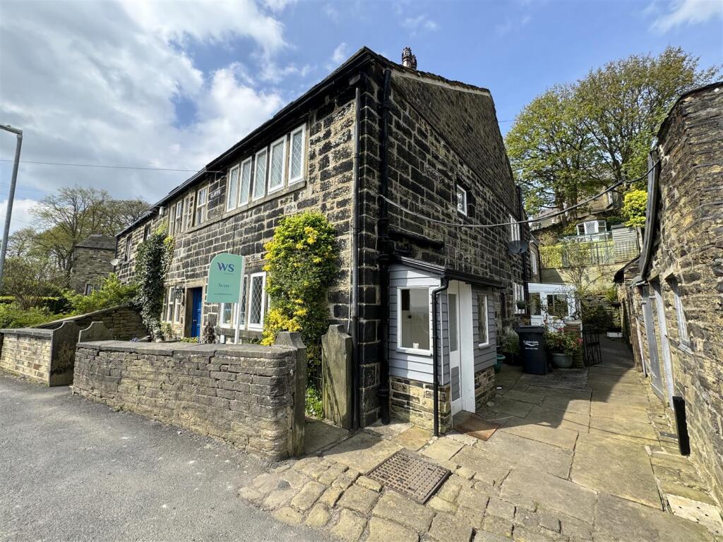 Main image of property: 6 Cliffe, Warley, HX2 7SE
