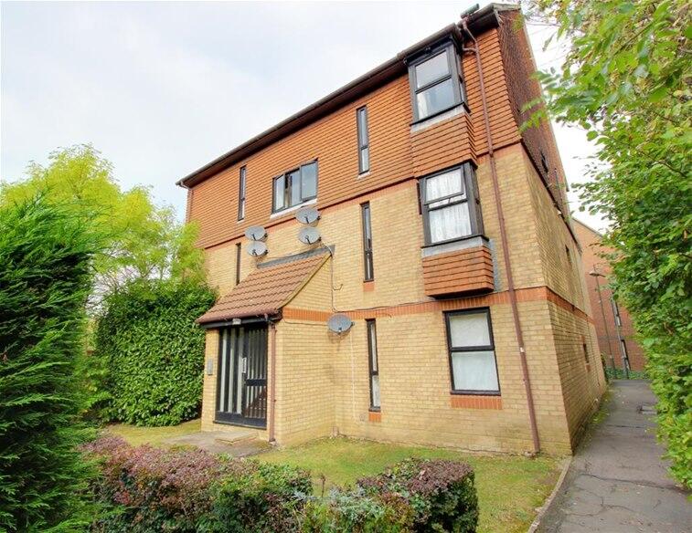 Main image of property: Alexander Close, New Barnet, EN4, EN4