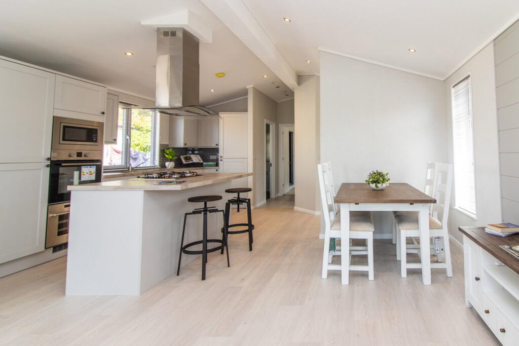 House in Southampton - View 2