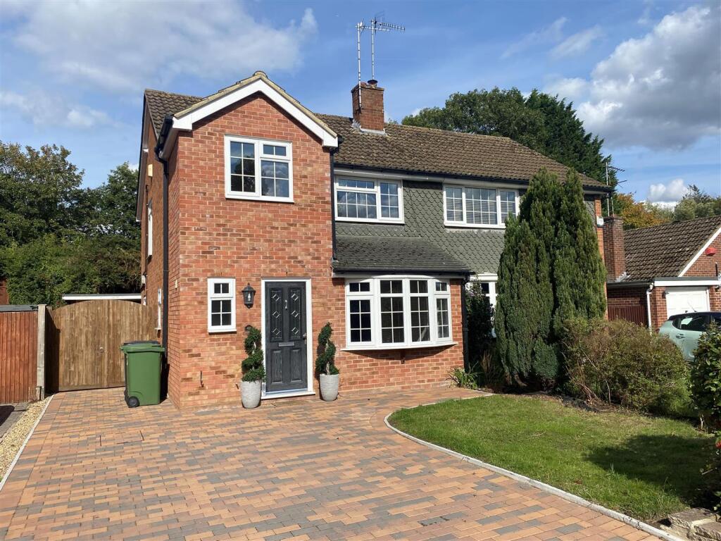 Main image of property: Valley Road, Northchurch