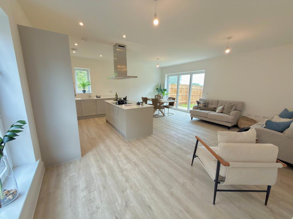 House in Swindon - View 4