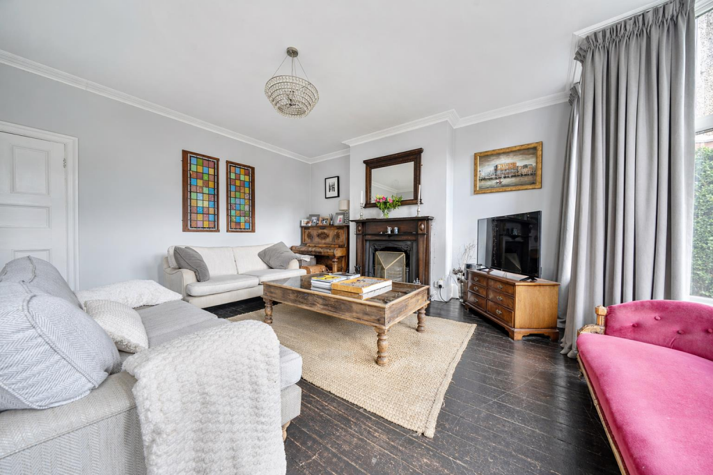 House in Northampton - More