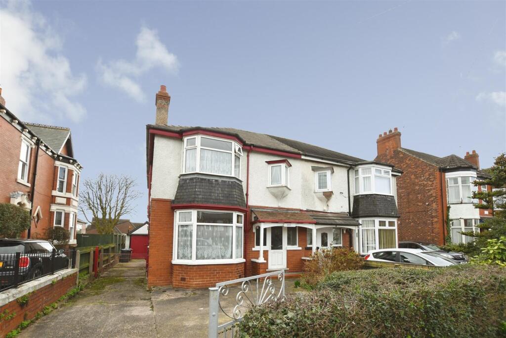 Main image of property: Holderness Road, Hull