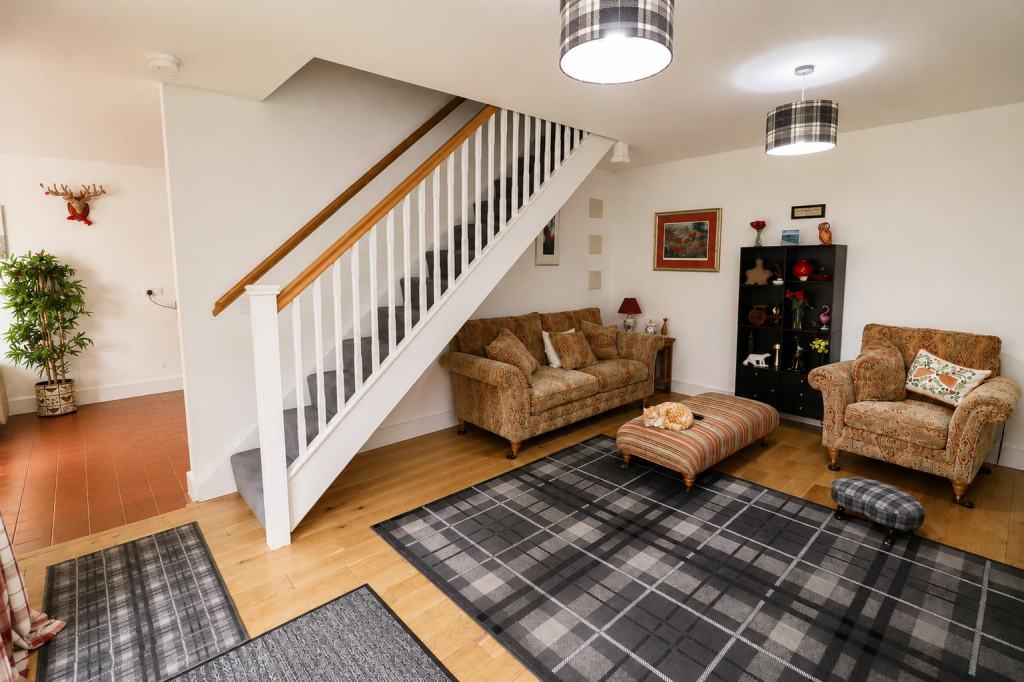 House in Hull - View 3