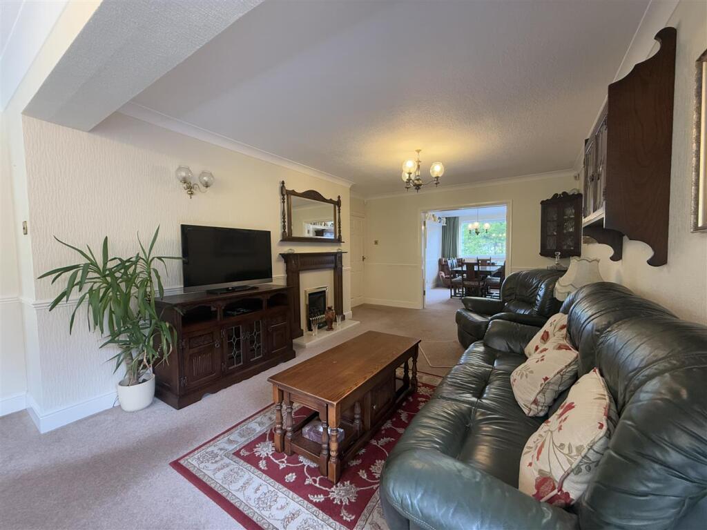 Croftwood Road, Stourbridge photo 4