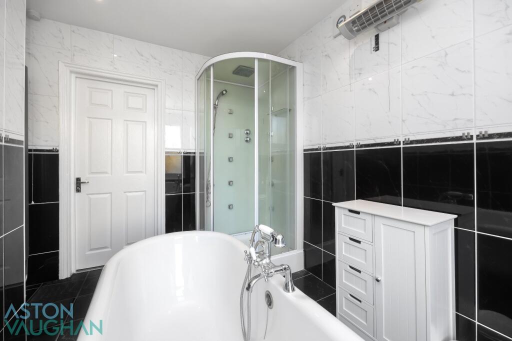 House in Adur, Kingston Buci - More