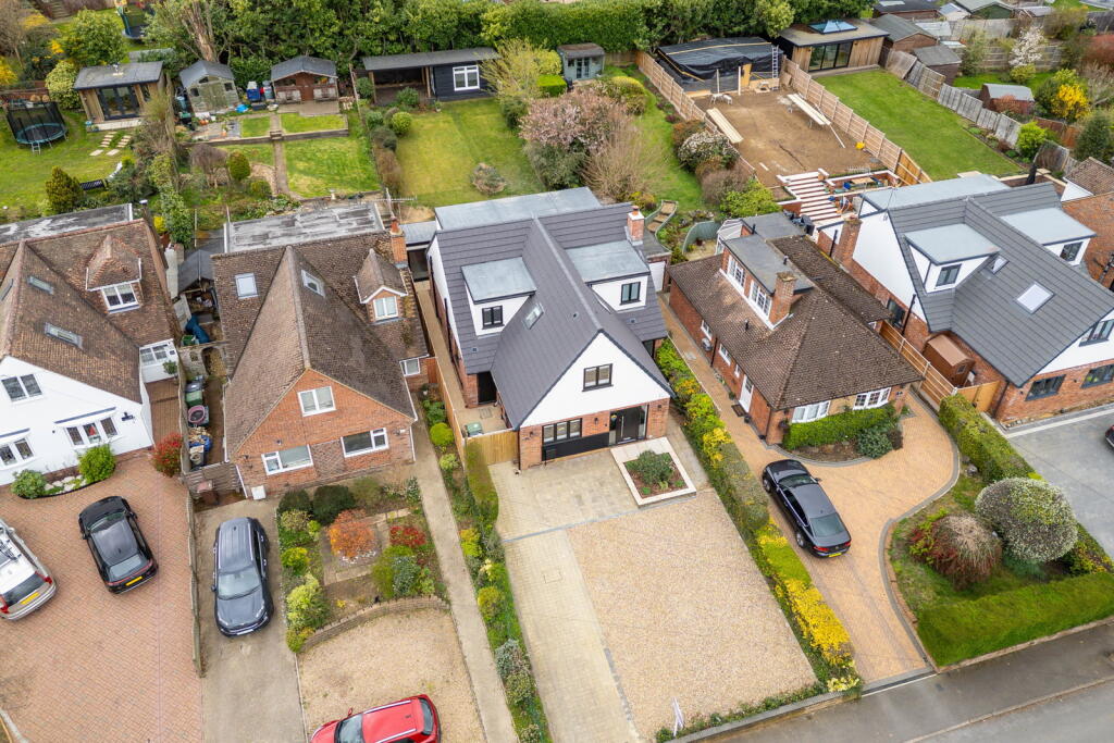 Additional image 58 of Park Rise Close, Harpenden, Hertfordshire, AL5 3AW