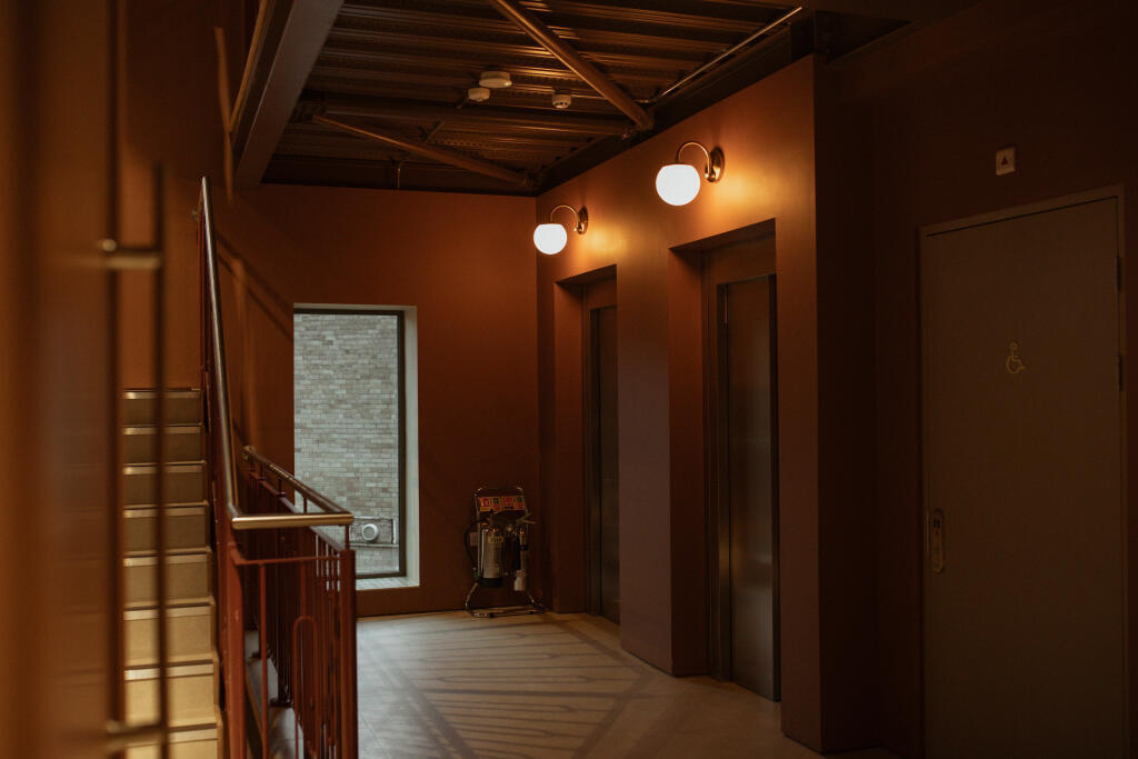 Stairwell &amp; lifts