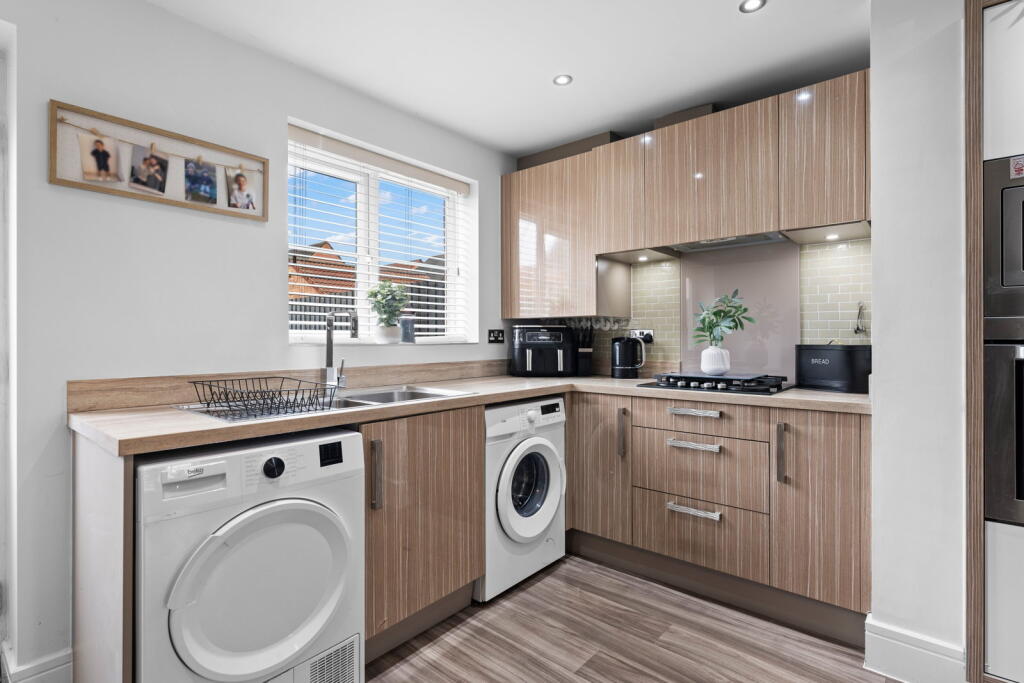 House in Barnsley, South Yorkshire - View 4
