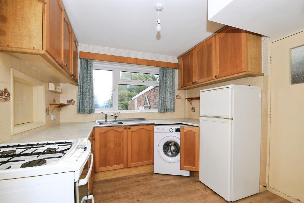 Atherstone Avenue, Peterborough photo 4