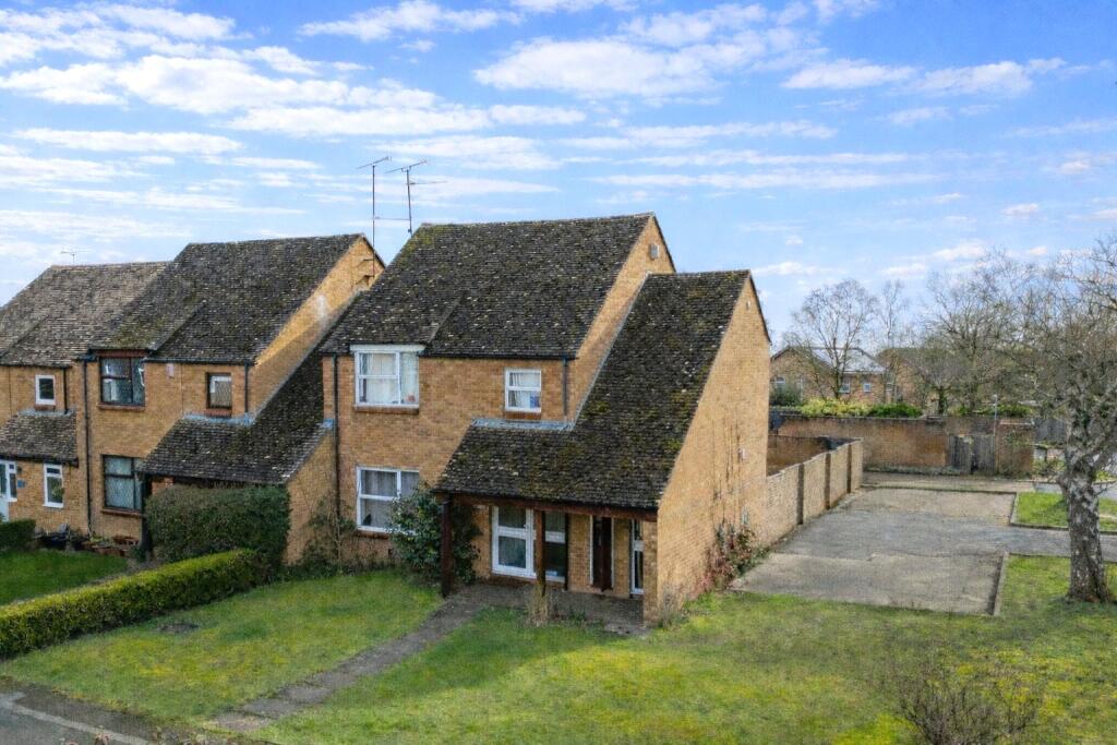 Main image of property: Brookside, Calcot, Reading, Berkshire, RG31