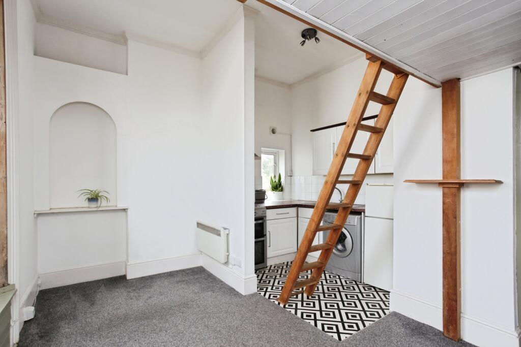 Apartment in Tunbridge Wells, High Brooms, St James - View 5