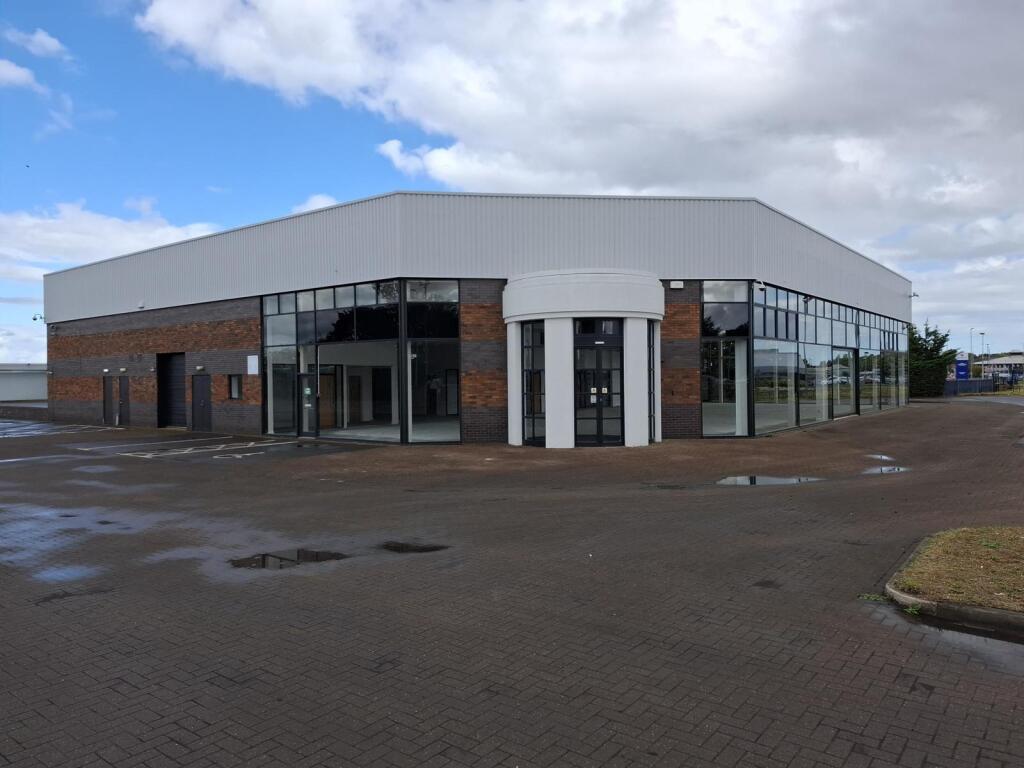 Main image of property: Stratstone Jaguar Showroom, Yarm Road, Stockton On Tees, County Durham, TS18