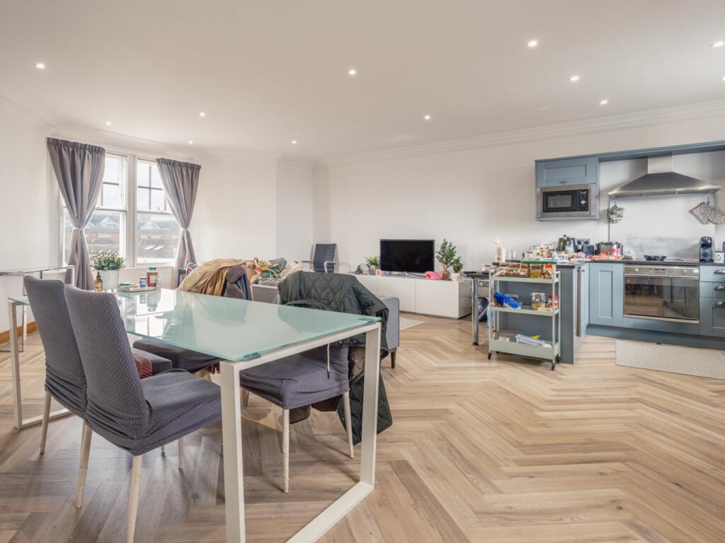 Main image of property: (£213.50pppw) Murton House, 74 Grainger Street, Newcastle Upon Tyne, Tyne and Wear, NE1 5JQ