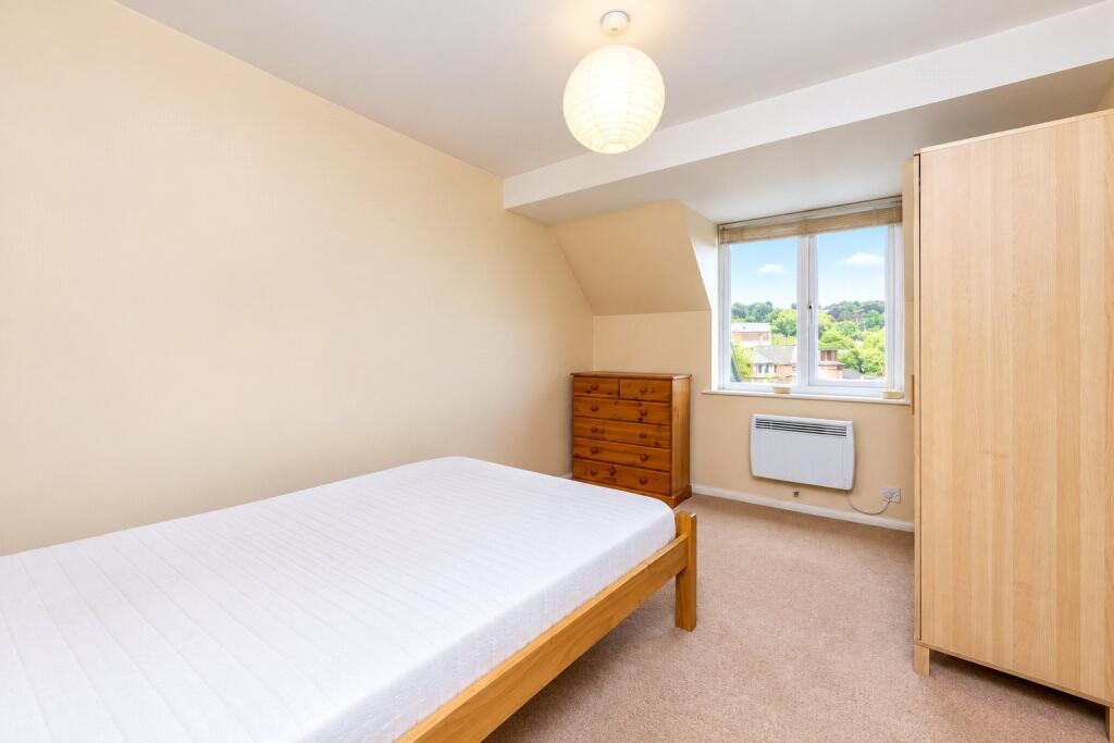 Apartment in Guildford - View 5