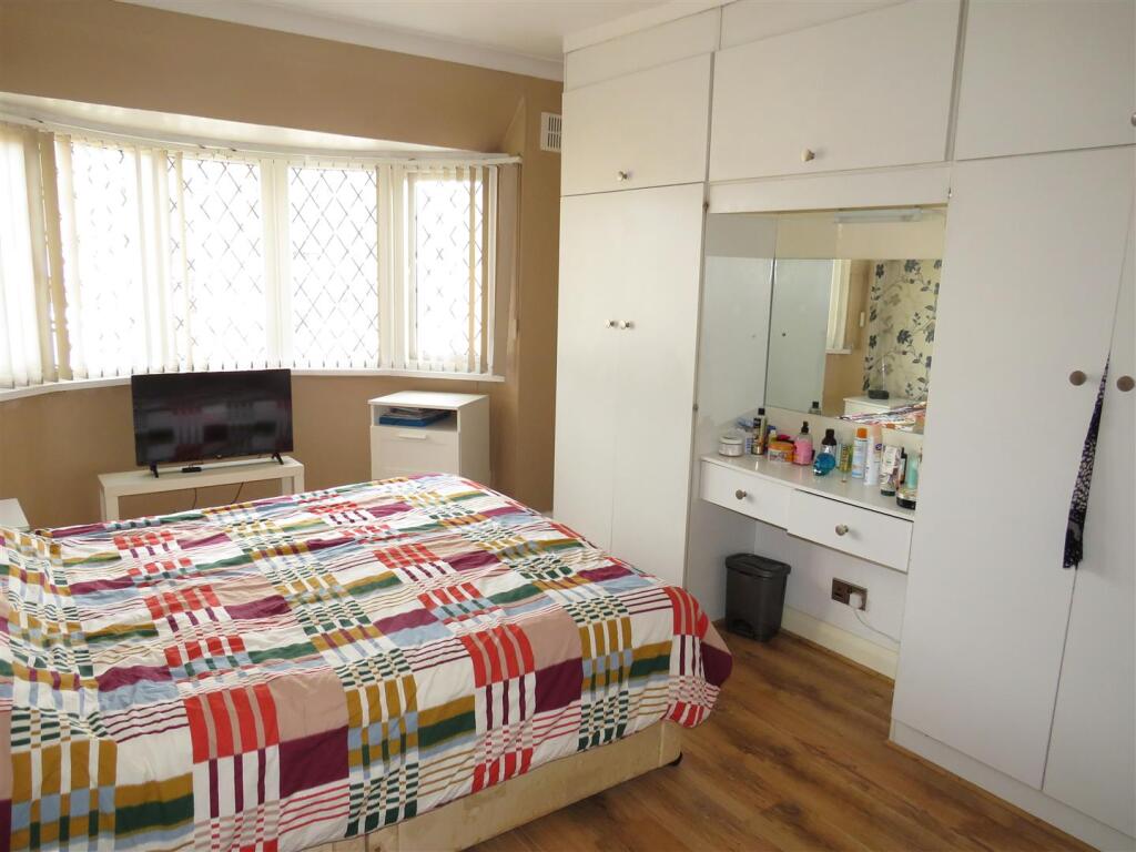 Manor Park Road, Castle Bromwich. - More