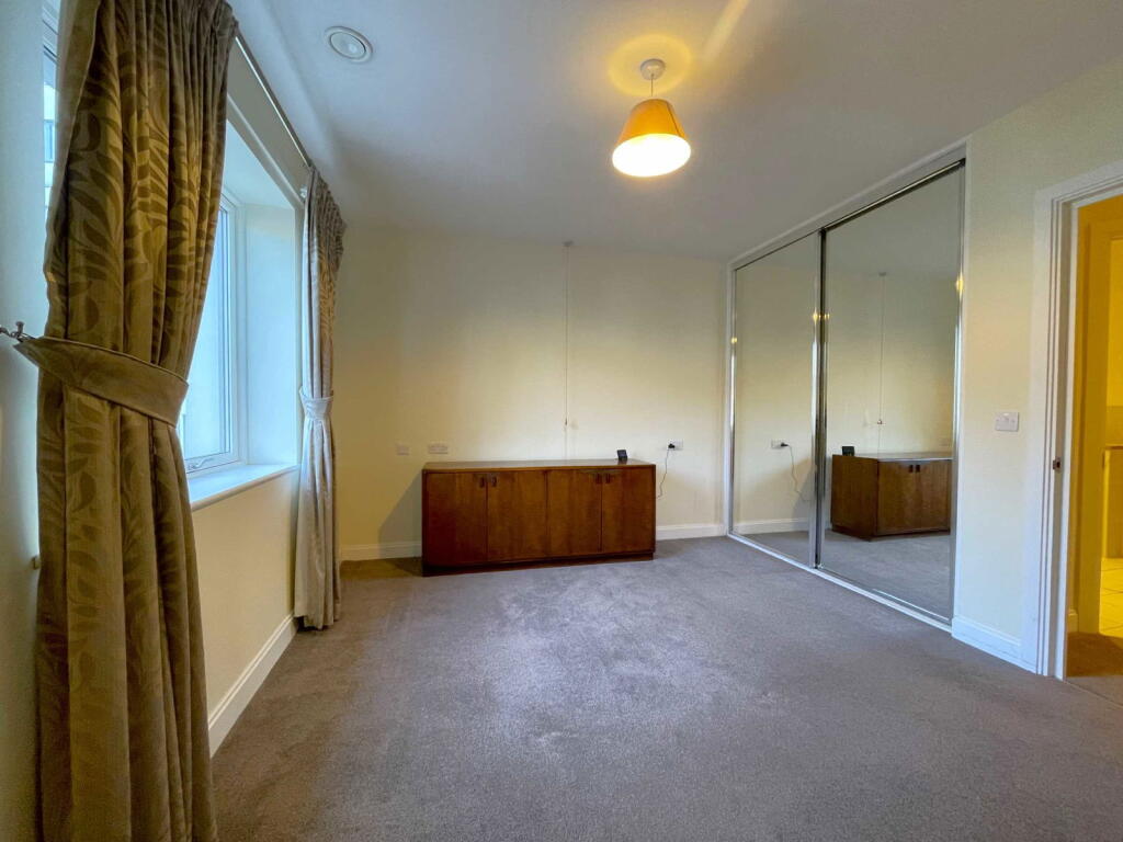 Apartment in Portsmouth - More
