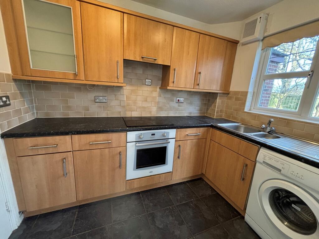 Collingwood Drive, London Colney, AL2 - View 4