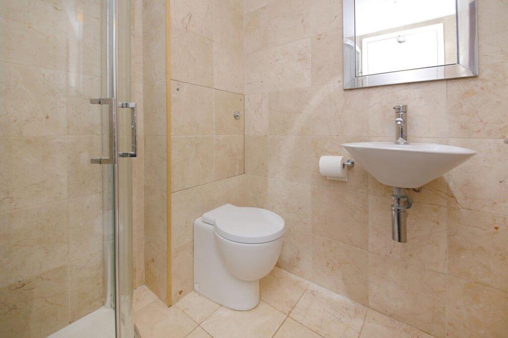 House in London, Belsize Park - More