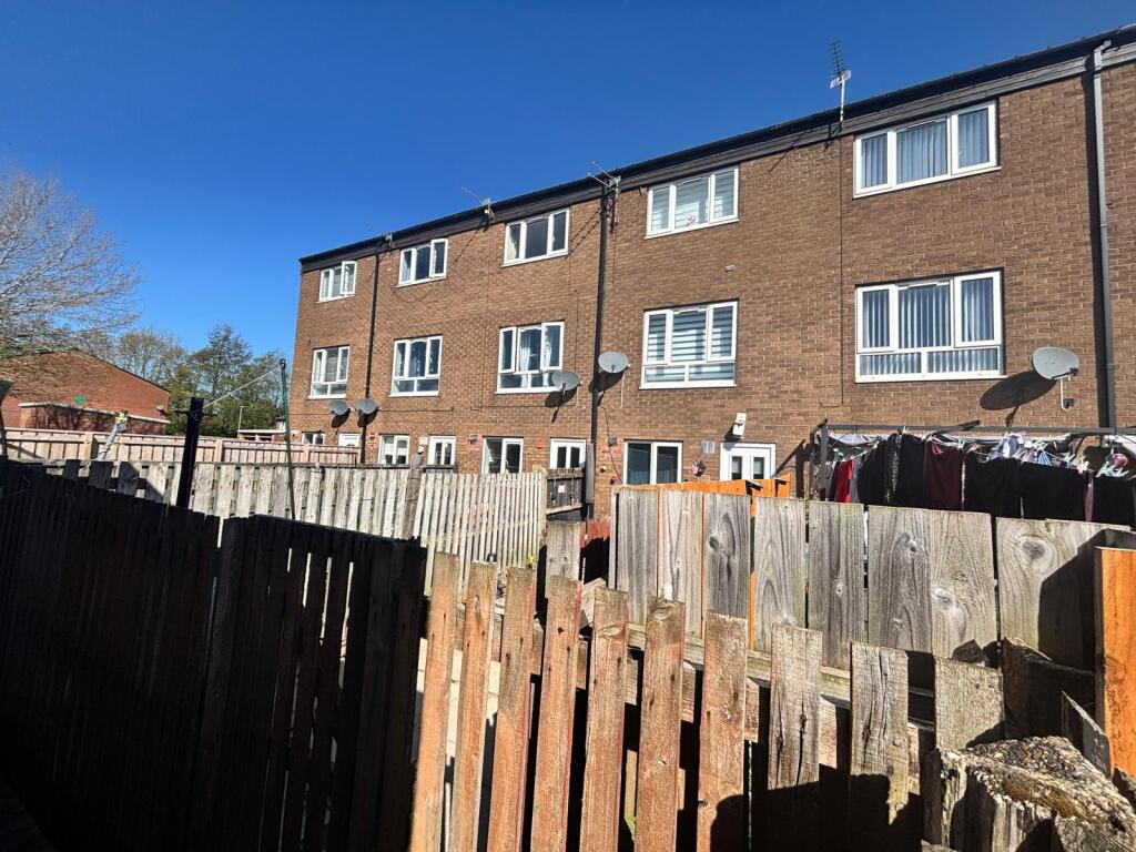3-bed terraced on 21 Esher Place, Cramlington, Northumberland NE23 8JQ, £60,000
