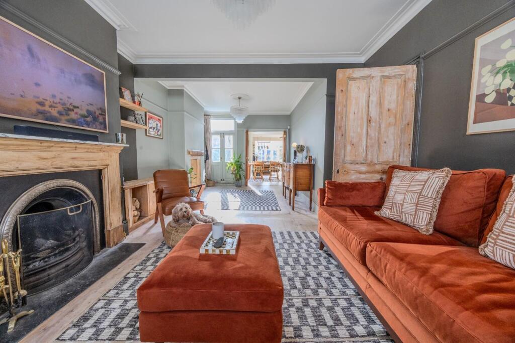 House in Southend-on-Sea - View 5