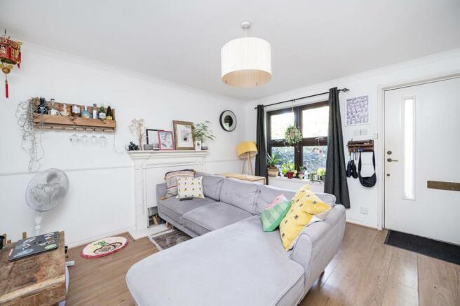 Coopers Close, London, E1 photo 3