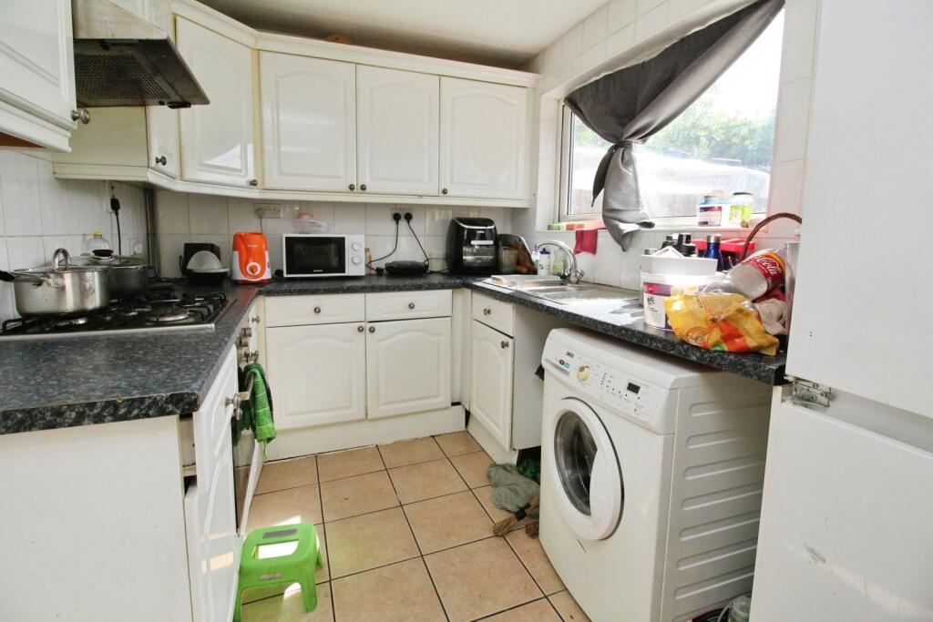 White Alder, Stacey Bushes, Milton Keynes - View 3