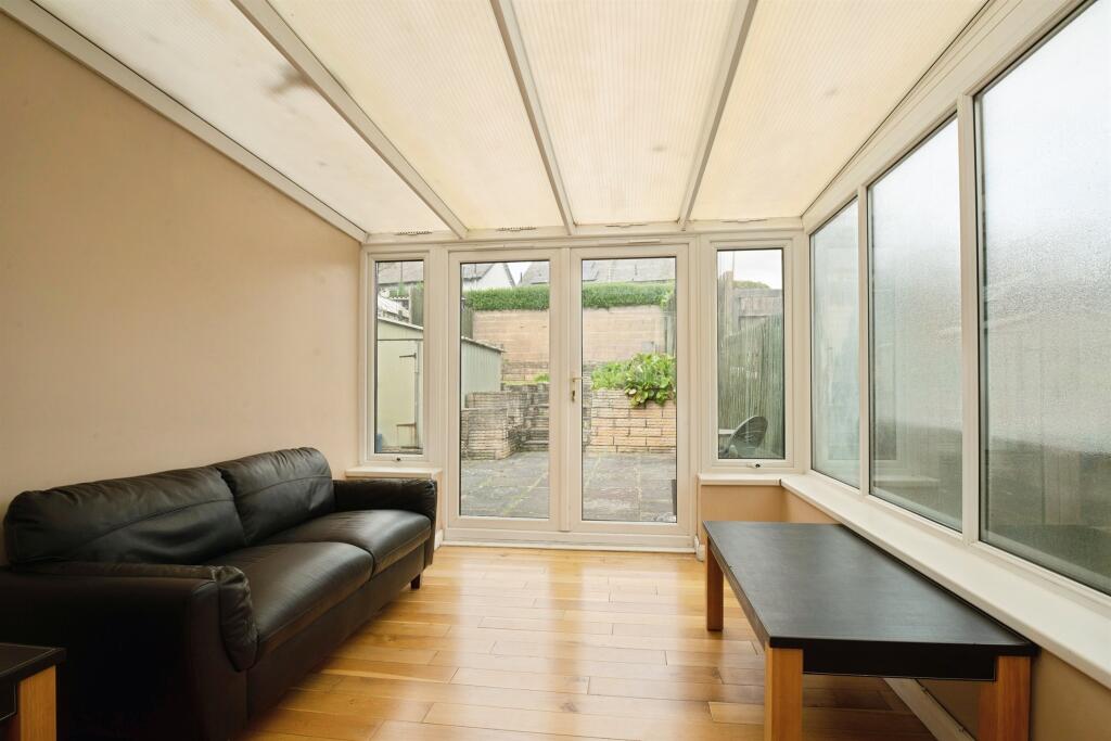 House in Cardiff, Michaelston-super-Ely, Ely - More