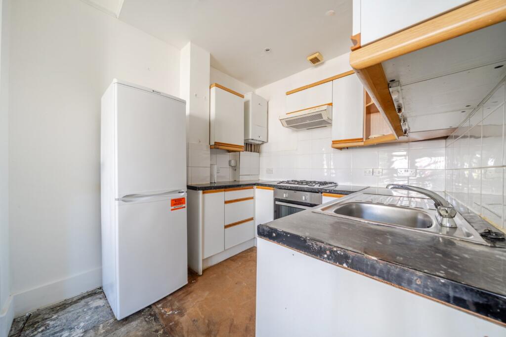 Apartment in London, Merton - View 5