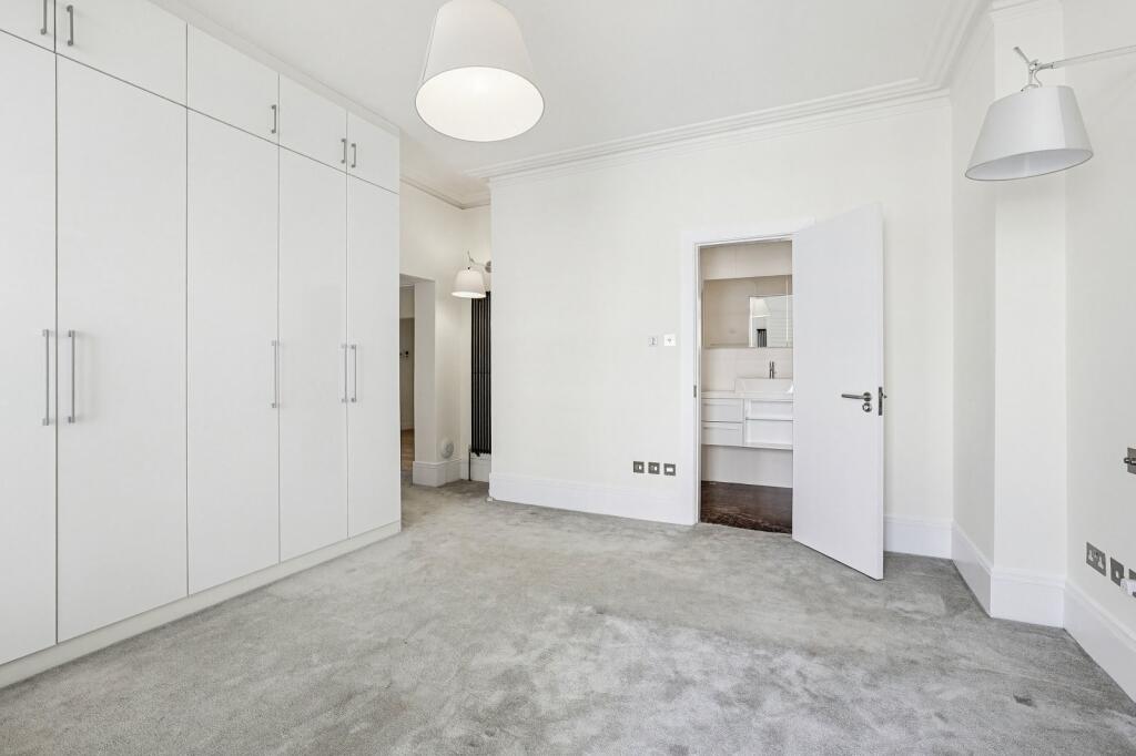 4 bedroom flat for rent