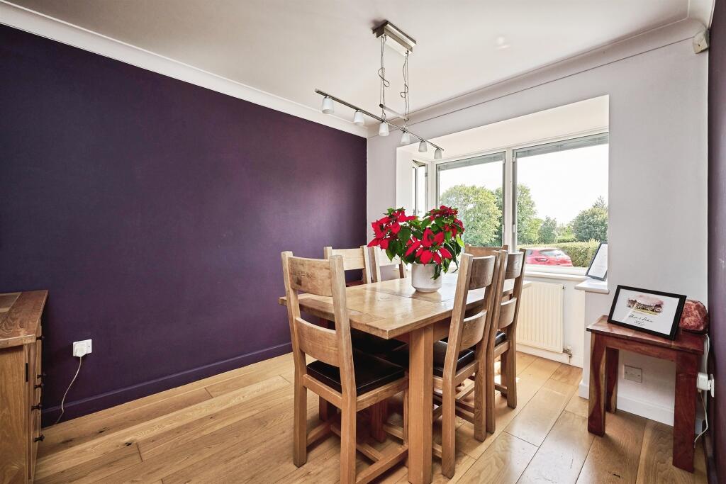 House in Peterborough, Essendine - View 4