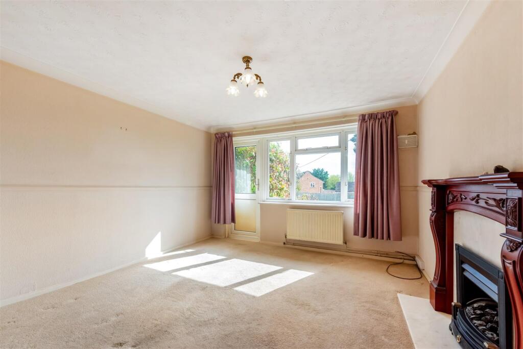 House in Basingstoke and Deane, Mill Springs, Whitchurch - View 4