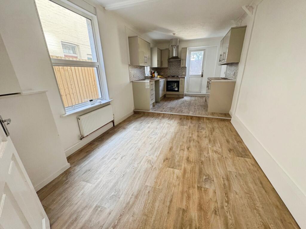 House in Southend-on-Sea - View 5