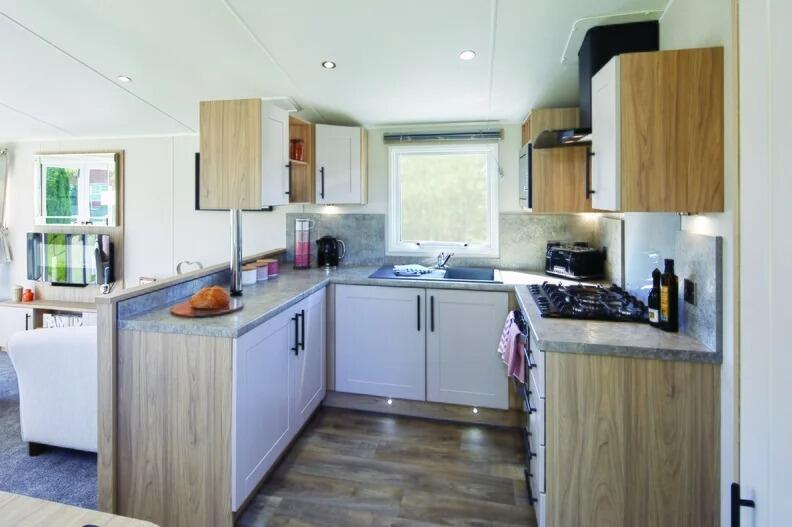 Additional image 4 of Two Bed Willerby Manor (35x12) 2023, Dovecote Riverside Park, Welford Road, Bidford-upon-Avon, Warwickshire, B50 4NP