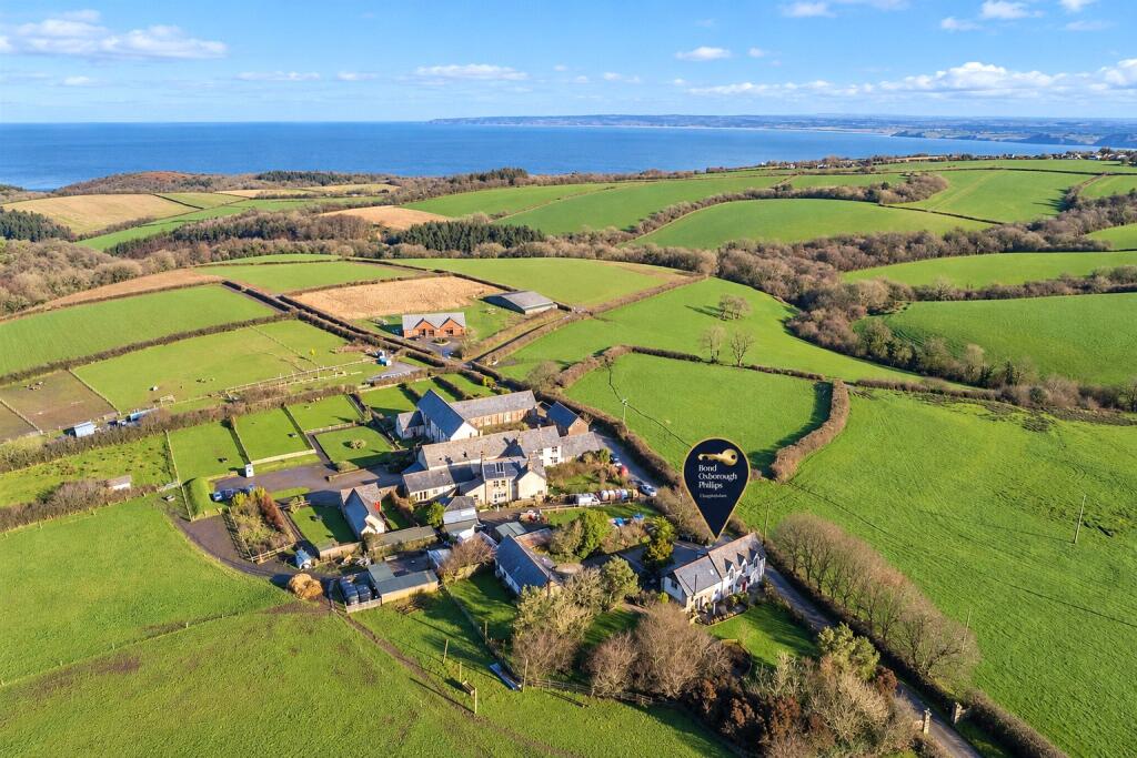 House in Torridge, Hartland - View 2