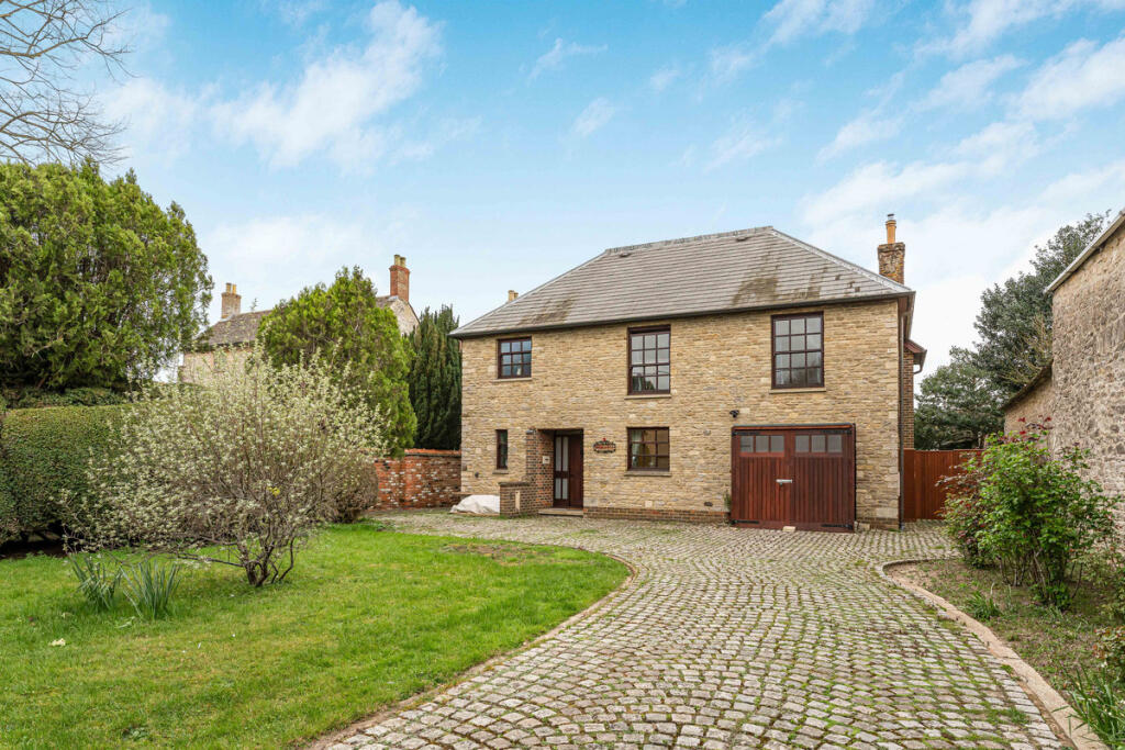 Main image of property: High Street, Oxon, OX5