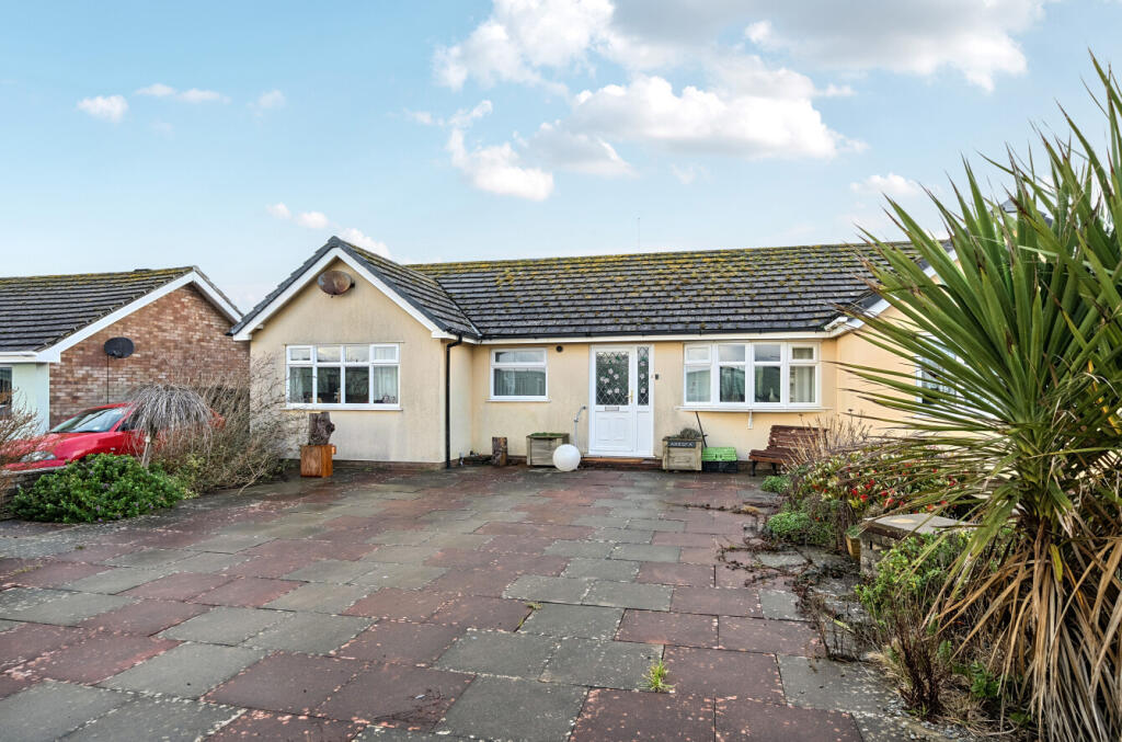 Main image of property: Awel Dyfi, Tywyn, Gwynedd, LL36