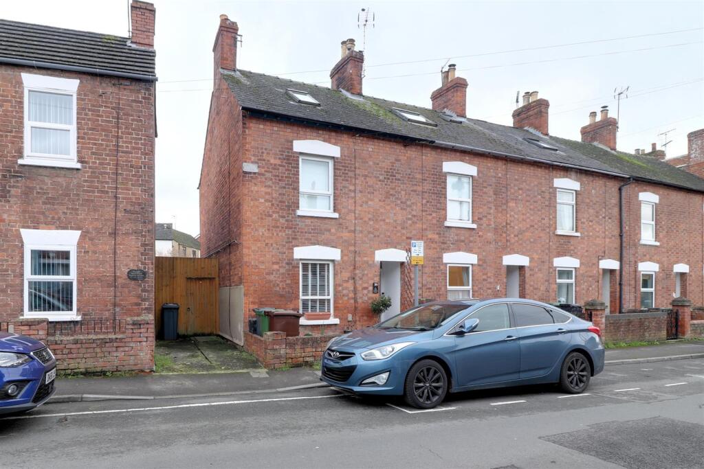Main image of property: Regent Street, Stonehouse