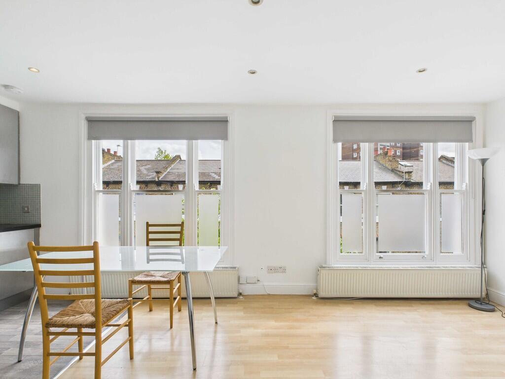 Apartment in London - View 2