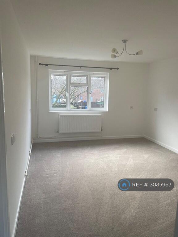 Apartment in Derby - View 4