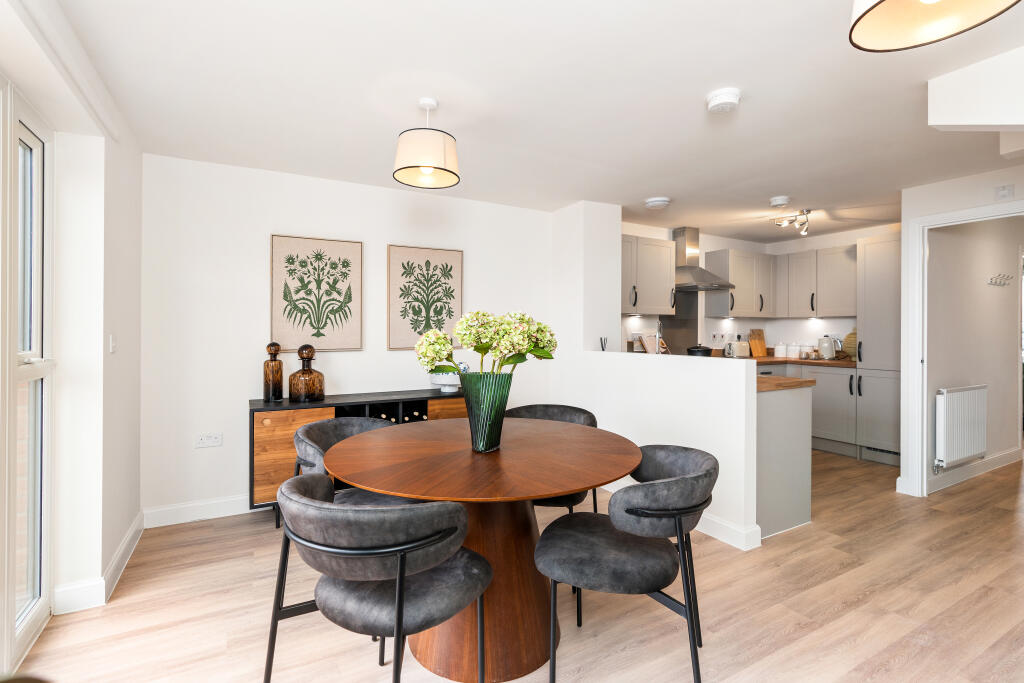 House in Northampton - View 5