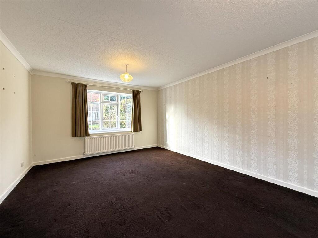 Manor Way, Belvidere, Shrewsbury photo 2