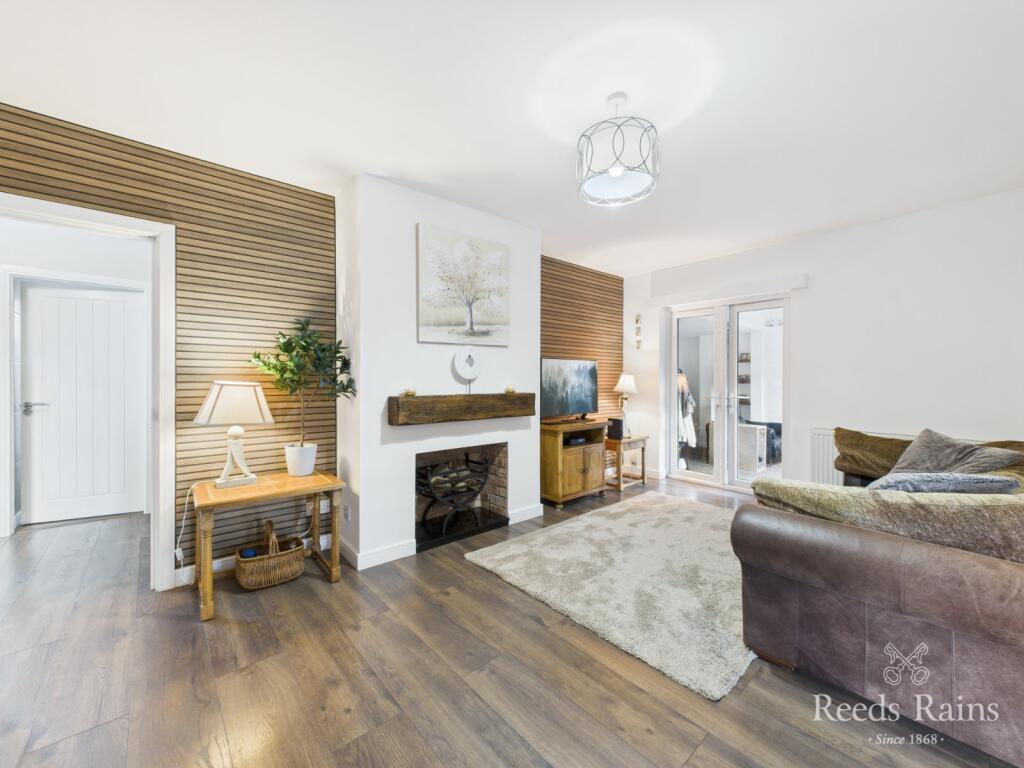 Burnside Grove, Stockton-on-Tees, Durham, TS18 photo 2