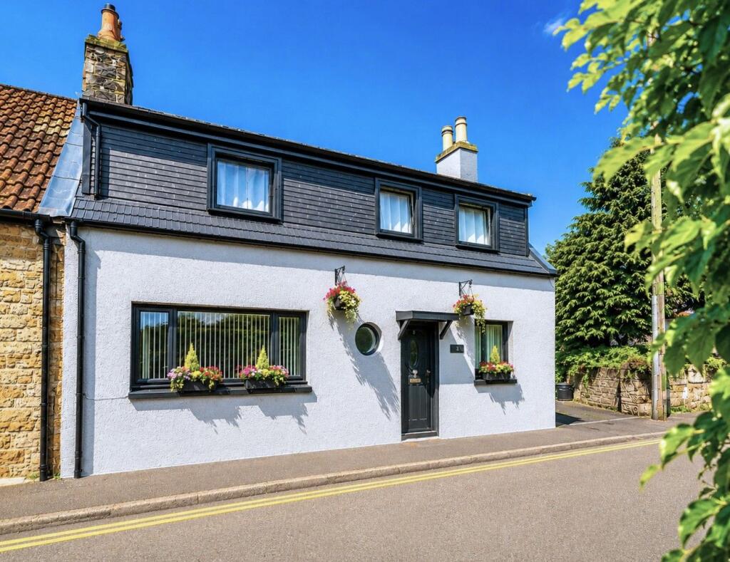 Main image of property: 2 Montgomery Street, Kinross, KY13